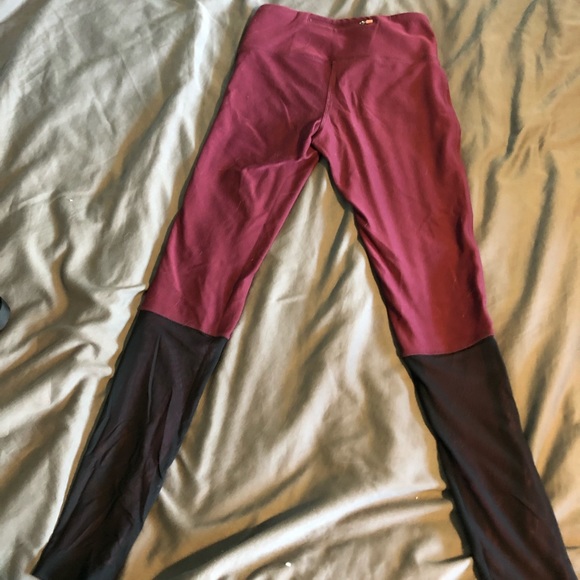 Size XS red and black mesh athletic leggings. - Picture 1 of 5